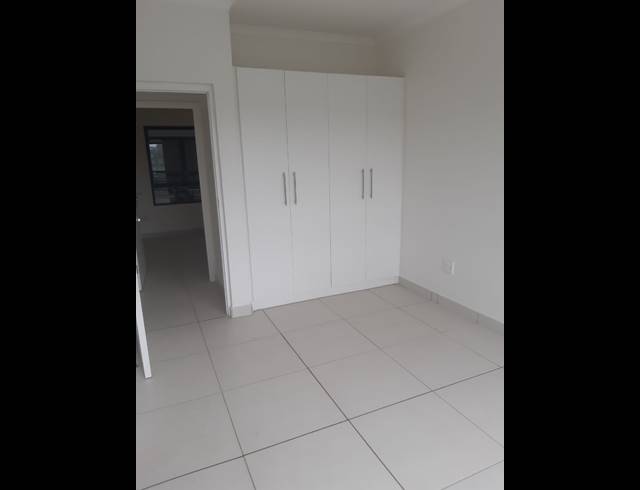 2 BEDROOM APARTMENT FOR SALE IN UMHLANGA RIDGE